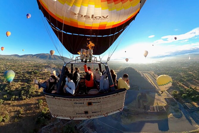 Teotihuacan Hot Air Balloon Flight from Mexico City / Volare - The Volare Morning: Check-in, Coffee, and Staying Warm at 4 to 6 AM
