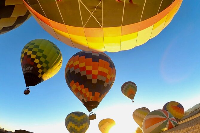 Teotihuacan Hot Air Balloon Flight from Mexico City / Volare - The After-Flight Moment: Toast, Diploma, and a Mariachi Breakfast Party