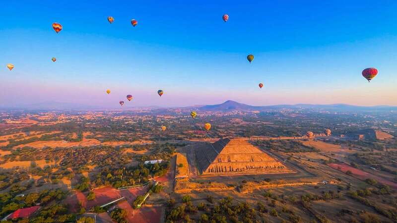 Teotihuacan: Hot Air Balloon Ride with Breakfast & Transport - The drive to Teotihuacán: scenic views and schedule reality