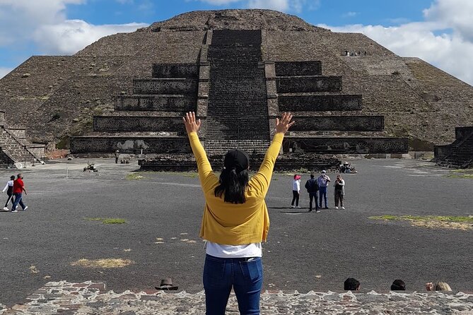 Teotihuacan Morning Tour Explore without Crowds - Small-group size and how it can affect your day