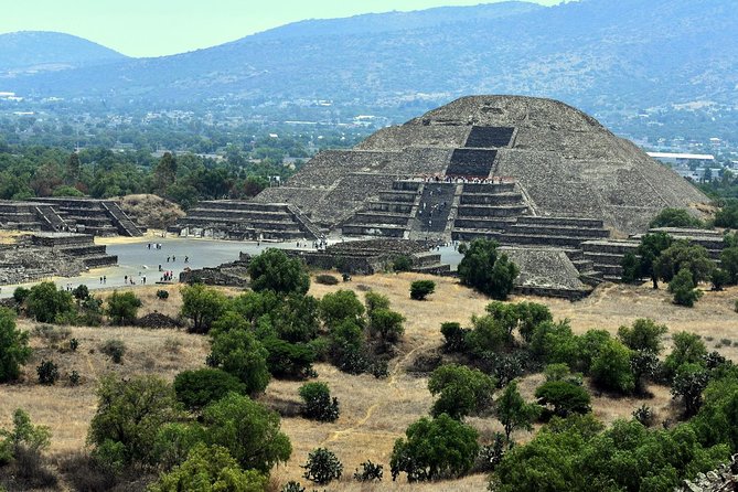 Teotihuacan Piramids and Shrine of Guadalupe without Lunch from Mexico City - Practical Tips to Make the Day Feel Easier