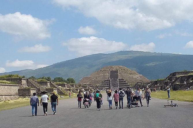 Teotihuacán Private Tour with hotel pickup - Comfort and logistics: air-conditioned transport and a no-surprises bundle