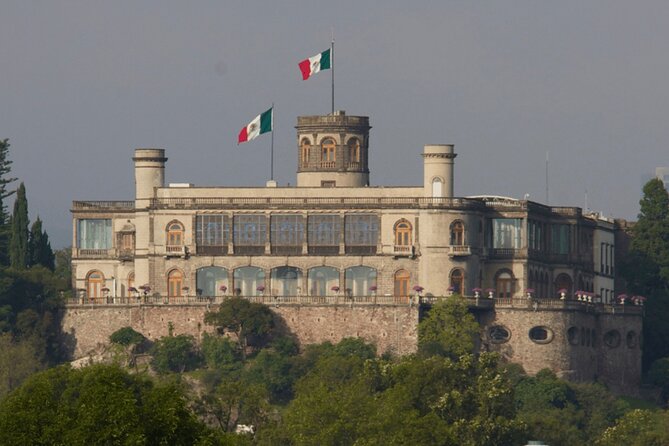 Teotihuacan Pyramids and Mexico City Tour - Avenida Presidente Masaryk: a clean end to the day