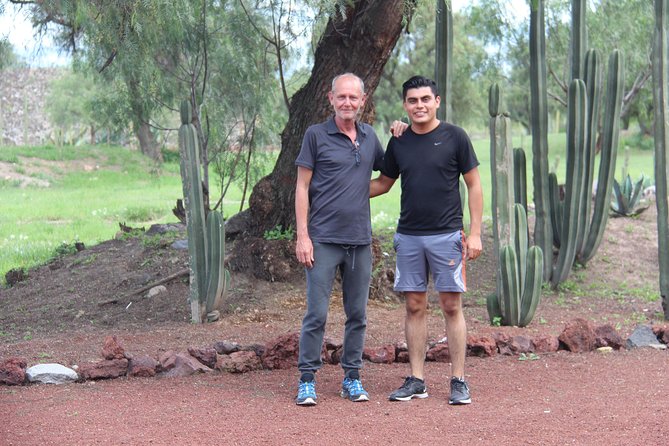 Teotihuacan pyramids morning or afternoon without tourist traps - Pace, group size, and how to avoid feeling rushed