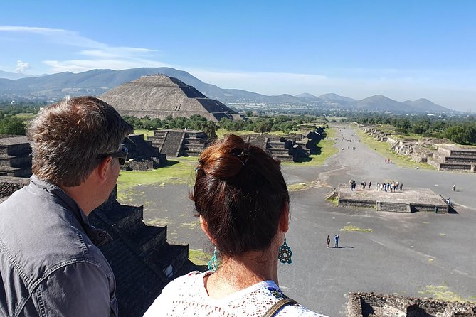 Teotihuacan pyramids morning or afternoon without tourist traps - What to pack: the boring stuff that saves your day