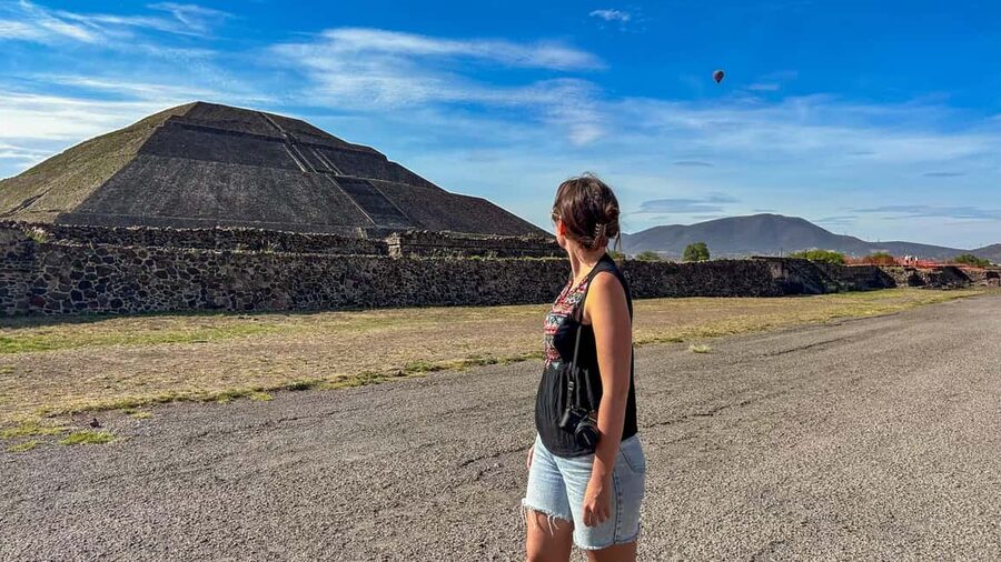 Teotihuacan Pyramids: Skip-the-Line Entry Ticket - What to bring and how to keep the day comfortable