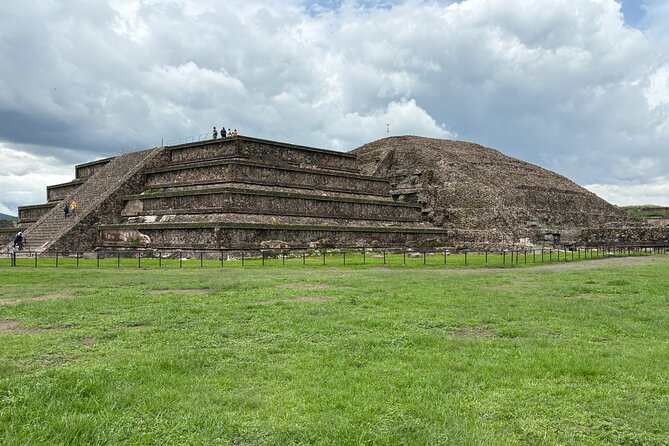 Teotihuacan Pyramids VIP Tour without Commercial Stops - What to pack (so you enjoy the pyramids instead of surviving them)
