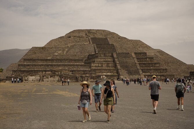 Teotihuacan Pyramids with Cave Visit and CDMX Transportation - Who should book this Teotihuacan tour