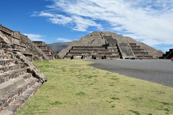 Teotihuacan, Shrine of Guadalupe & Tlatelolco - One day, three icons: how this route stacks up
