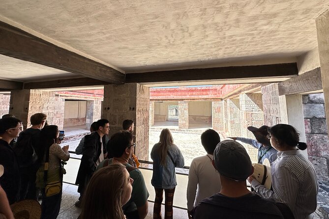 Teotihuacan Tour with Basilica of Guadalupe and Tlatelolco - Plaza de las Tres Culturas: 30 minutes to get your bearings