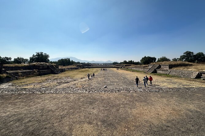 Teotihuacan Tour with Basilica of Guadalupe and Tlatelolco - Teotihuacan pyramids with included ticket: where the day becomes real