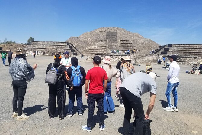 Teotihuacan Tour with Basilica of Guadalupe & Tlatelolco - Basilica of Our Lady of Guadalupe and Tepeyac Hill: Why This Stop Hits Hard