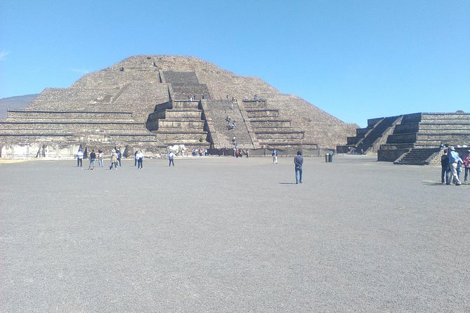 Teotihuacan with a private guide - The 7 to 8 hour rhythm, from pyramids to the end of the day