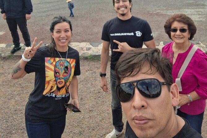 Teotihuacan without crowds, without tourist traps. - Why the 7:00 am start matters at Teotihuacan