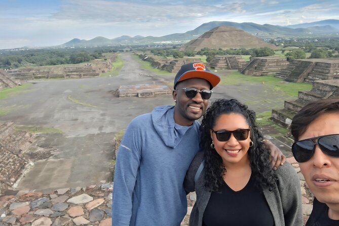 Teotihuacan without crowds, without tourist traps. - Group size, guide style, and the feel of the day