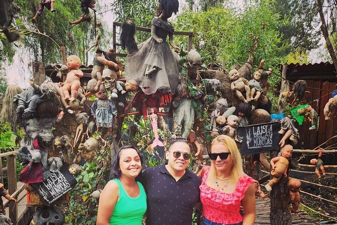 The best walk in Xochimilco - Serpentario and Ajolotario: The Paid Add-ons That Can Make or Break Your Budget