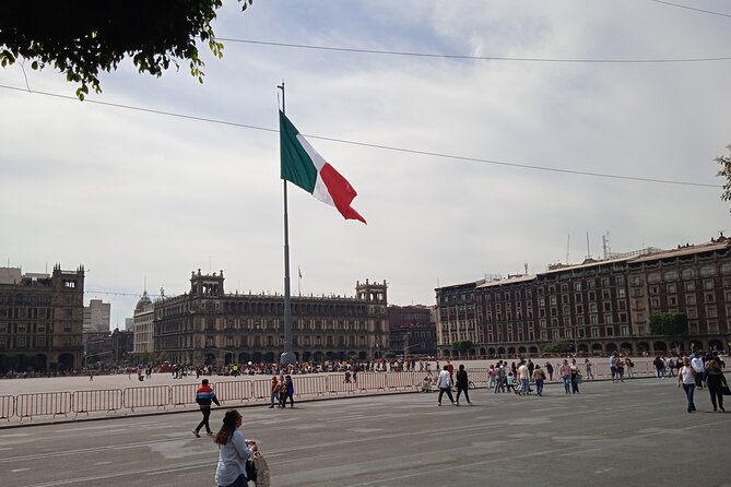 The hidden archaeology in the CDMX - Museum of the City of Mexico and the Zócalo: fast grounding points