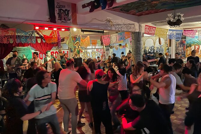 The Mexico City Pub Crawl: A real chilango night - Key takeaways before you go