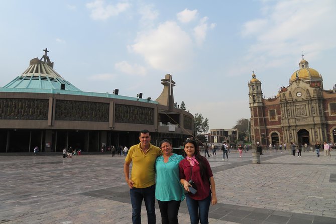 Tour Basilica de Guadalupe and Pyramids of Teotihuacan - Guides and small-group feel: where the real value shows up