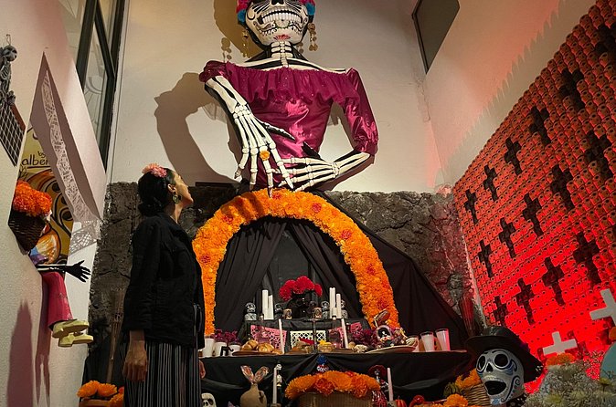 Tour cultural e inmersivo en Casa Dia de Muertos - What’s Included (and How Snacks Fit In)