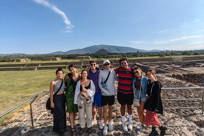 Tour to Teotihuacan from CDMX with entrances included - Pirámide del Sol: the biggest mass, short and strong (20 minutes)