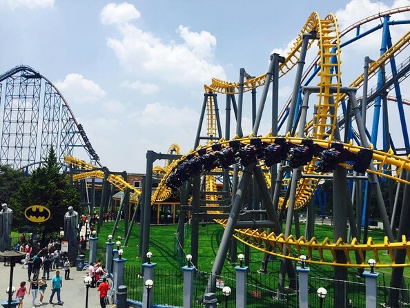 Transportation and access to Six Flags amusement park - Key points before you go