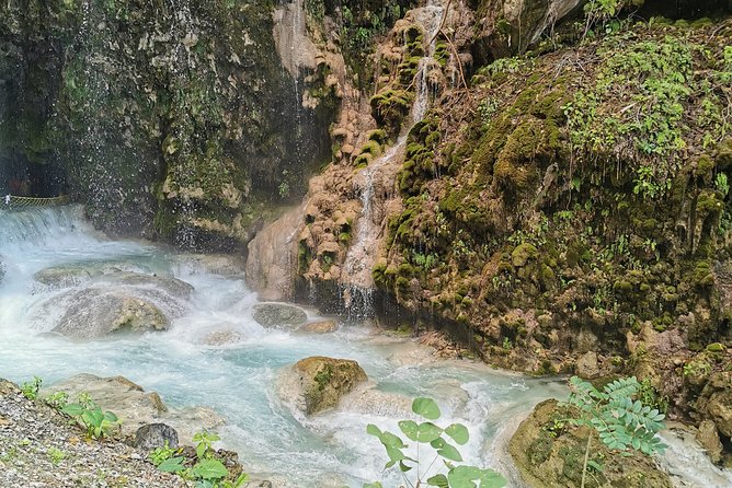 Travel to Tolantongo: Transportation and tickets - Stairs, stamina, and water shoes: what makes or breaks the day