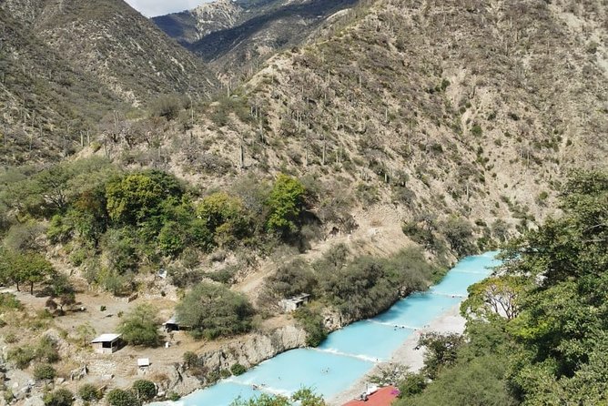 Travel to Tolantongo: Transportation and tickets - Getting there from Mexico City: pickup in Roma Sur, then straight out of town