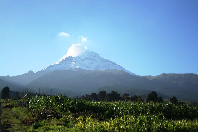 Trekking Through The Volcanoes - Cerro Altzomoni: the Popocatepetl fumarole viewpoint moment