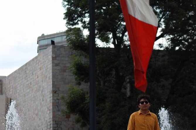 Trip Photography in Mexico City (private photoshoot) - Price and Value: $35.68 Per Group Up To 8