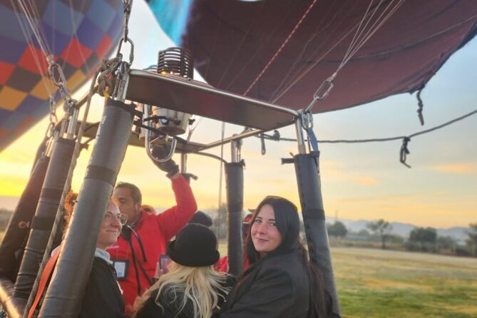 Unforgettable Balloon Flight + Tour of Teotihuacan - A sunup balloon over Teotihuacan, then real ruins time