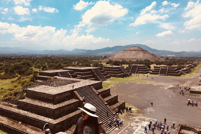 VIP Teotihuacan & Guadalupe Shrine Tour: A Journey Through Time - Teotihuacan Pyramids: what to look for (and what makes it worth the climb)