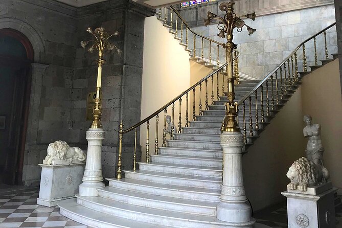 Visit the Imperial Castle in Chapultepec - Making the most of panoramic city views (and timing your photos)