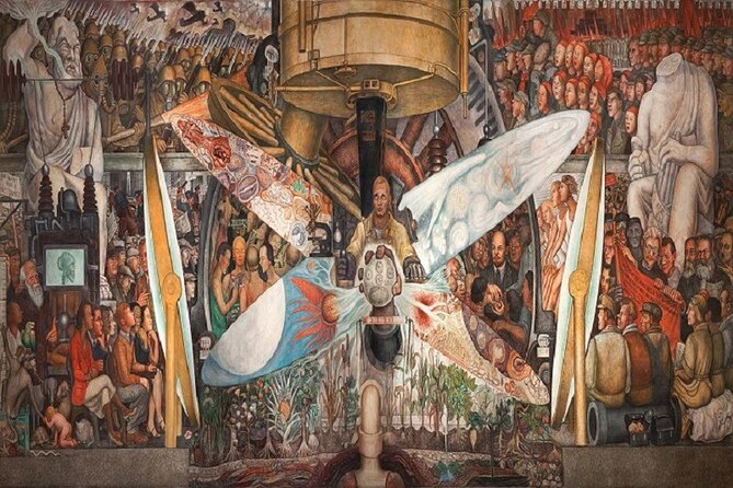 Walking Tour - Impressive murals in Historical Center of Mexico City - Secretaría de Educación Pública murals, where muralism becomes a whole experience