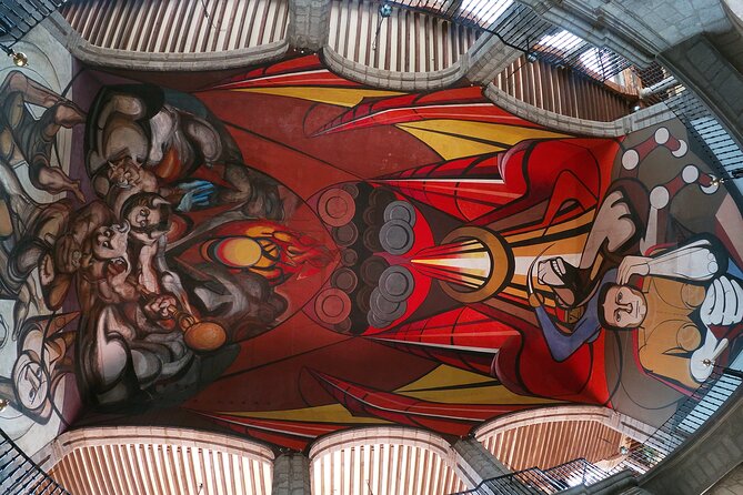 Walking Tour in Mexico City for Exploring their Cultural Heritage - Start at Plaza de la Constitución and get your bearings at Zócalo