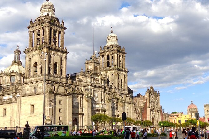 Walking Tour of the Historic Center in Mexico City - Catedral Metropolitana: A Cathedral That Grew Over Time