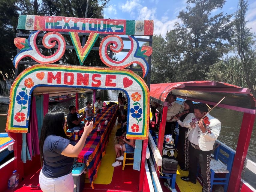 Xochimilco & Colonial Coyoacan Trip - Pickup timing, the van ride, and the pace reality check