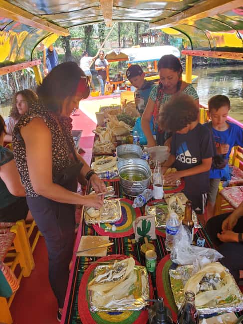 Xochimilco: Market, Food and Nature ¡All included! Tour - Pickup timing, where you meet, and how the day gets moving