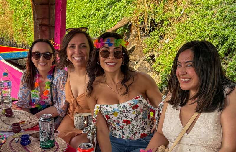 Xochimilco: Tequila tasting (unlimited) and cultural party on a boat - Getting to the dock and settling in fast