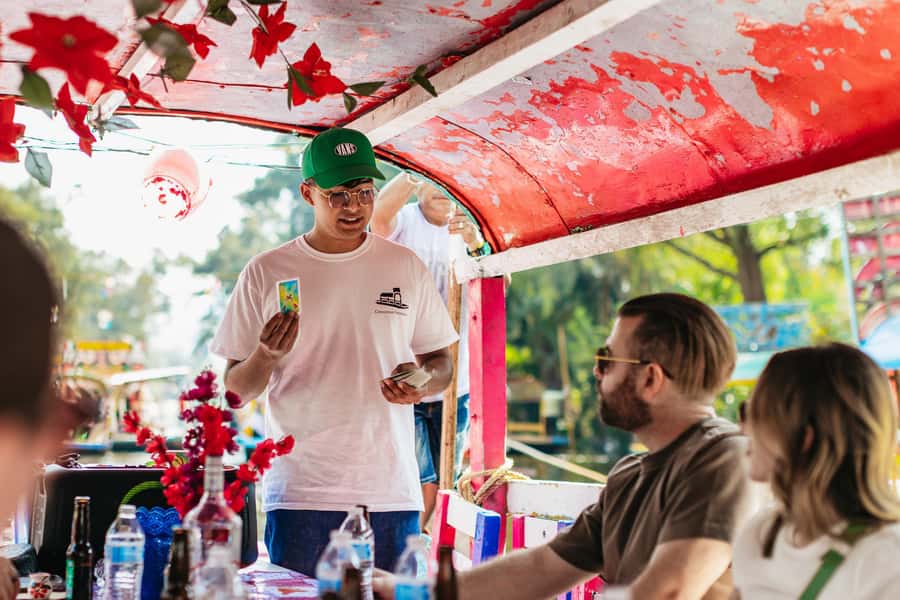 Xochimilco: traditional boat tour, culture, and fun. - Finding the purple arch and getting to Canal 237 fast