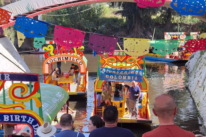Xochimilco without Traps for Tourists BS"D - The real itinerary: your hour on the trajinera