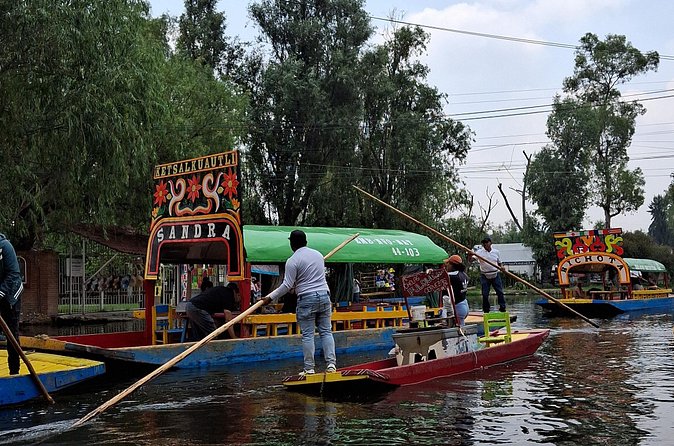 Xochimilco without Traps for Tourists BS"D - When to go: avoid traffic and keep the day easy