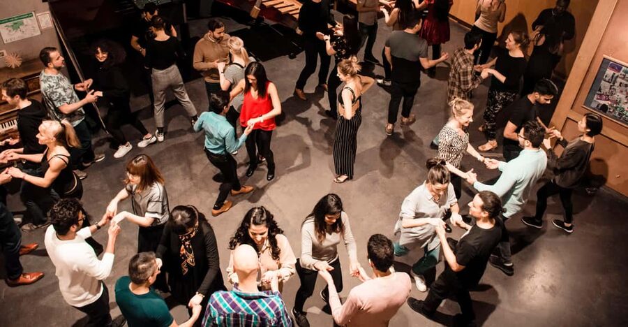 Zero to salsa for beginners - Why the El Angel area makes the class feel like more than a classroom